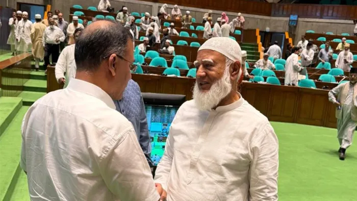 সরকার-বিরোধী শিবিরের ইতিবাচক রাজনীতি!