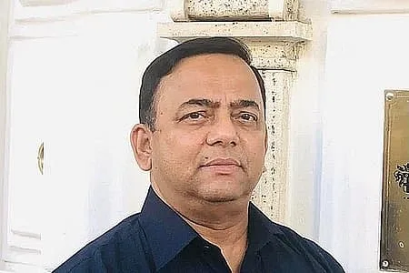 বেনজিরকে ফেরা‌নোর আইনি ও কূটনৈতিক প্রক্রিয়া