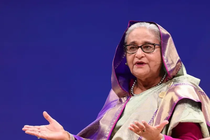 জল মাপার চেষ্টা করছেন হাসিনা