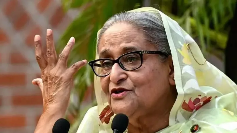 আলোচনায় থাকতে শেখ হাসিনার চাল?