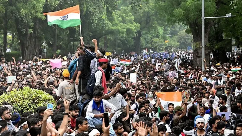 দিল্লিতে পরিবর্তন সহজ নয়