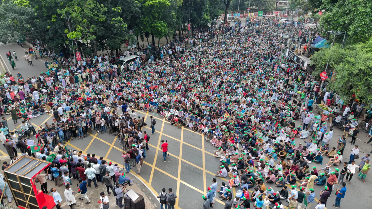 ৫ আগস্টের শিক্ষা: ক্ষমতা নয়, জনগণই শেষ কথা