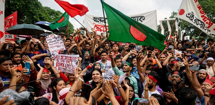 গল্পটা শুরু করি আমার মাকে দিয়ে